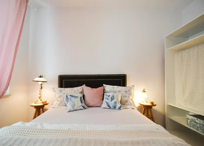 Apartament Garnizon Z Ogródkiem *